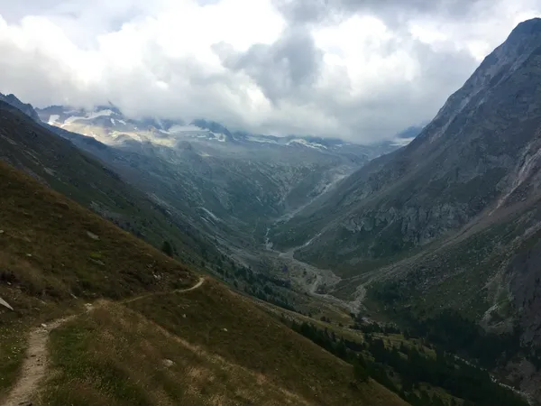 Auf dem Höhenweg zurück ins Almagellertal