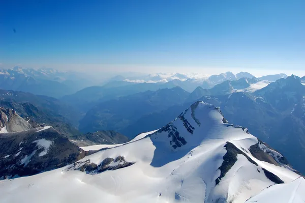 Blick von der Pointe Burnaby zum Brunegghorn und nach Stalden