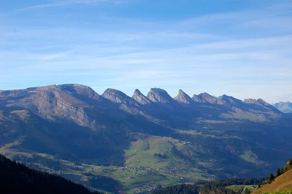 Die Churfirsten auf dem Weg zur Zwinglipasshütte