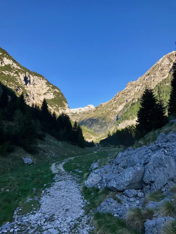 Auf dem Weg zum Krn-See