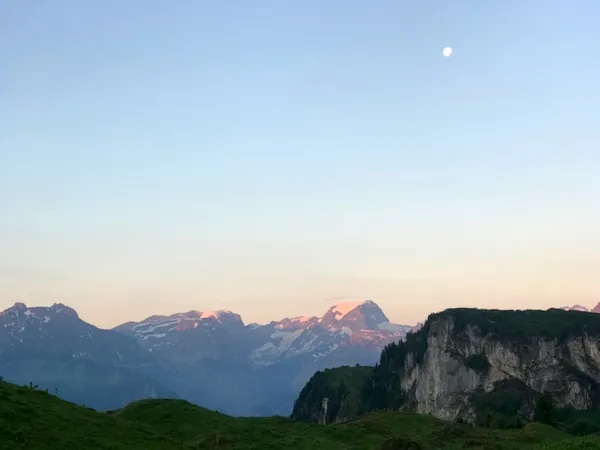 Sonnenaufgang am Tödi