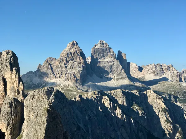 Sentiero Bonacossa und die drei Zinnen