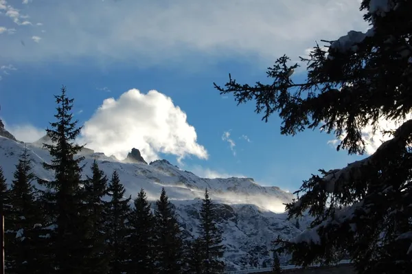 Start am Garichti-Stausee: Der Föhn bläst schon kräftig