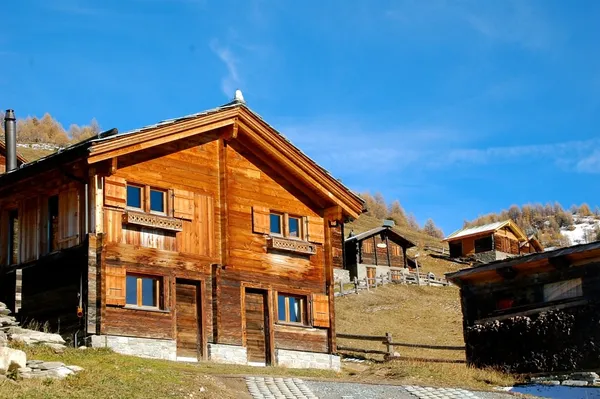 Ein Chalet hat noch offen