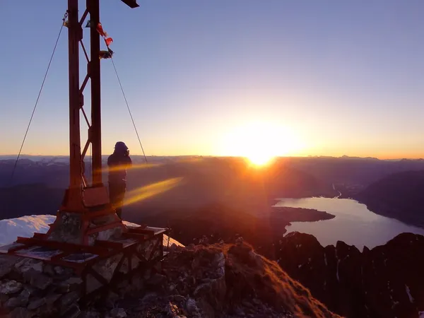 Pünktlich um 6.04 Uhr geht die Sonne auf