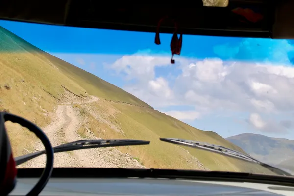 Auf der holprigen Strasse in Richtung Kislovodsk