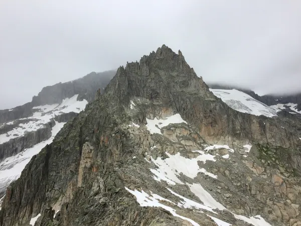 Das Gross Bielenhorn vor dem Galenstock