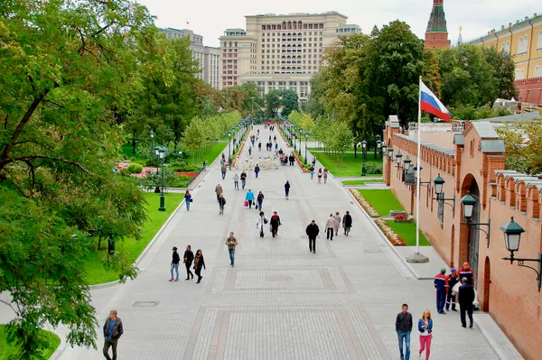 Alexander-Garten und Kreml-Mauer