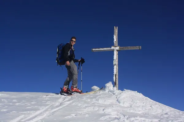 Am Gipfelkreuz des Albirsthorns
