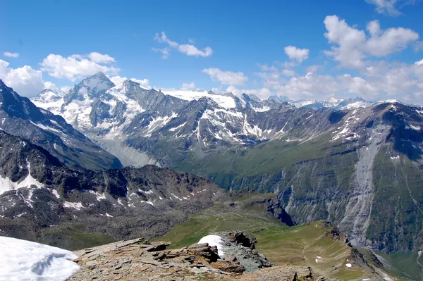 Blick ins hintere Val de Zinal mit Dent Blanche und Grand Cornier