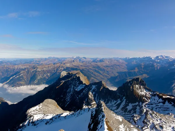 Blick nach Nordosten: Alpstein, Glärnisch, Glarner und St.Galler Alpen
