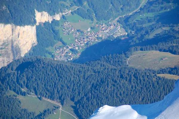 Lauterbrunnen gaanz tief unten