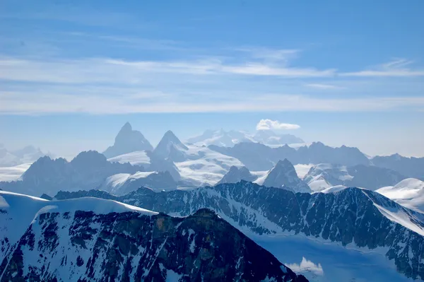 Nun dürfen wir das Panorama geniessen. Eine ungewohnte Perspektive!