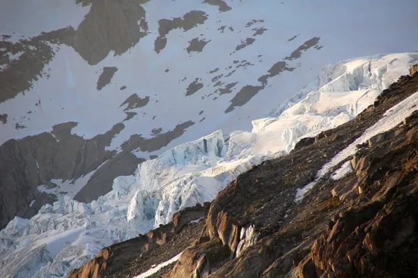 Abendsonne an den Abbrüchen des Ewigschneefelds