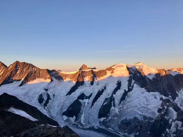 Gross Grünhorn, Fiescherhörner