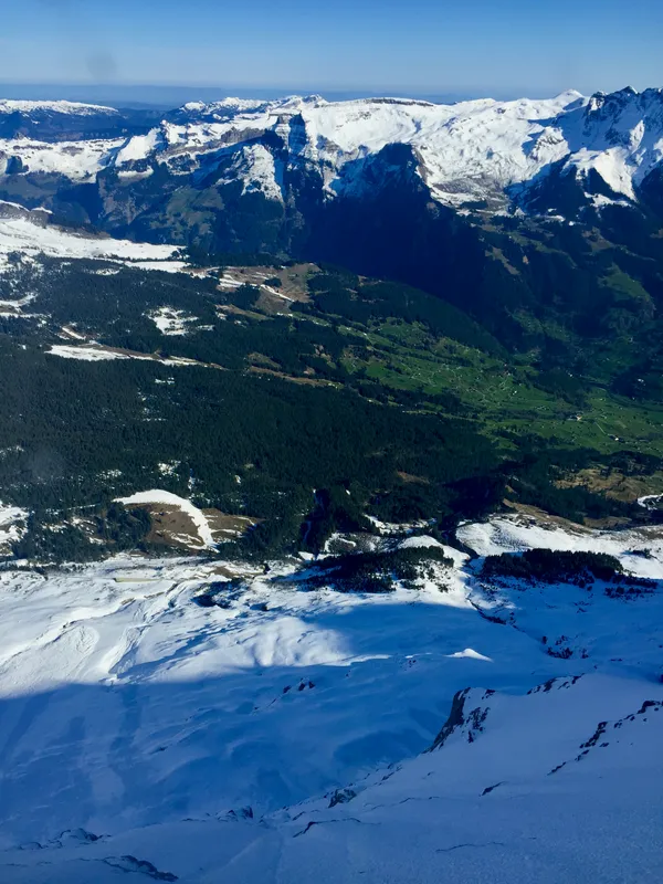 Blick von der Haltestelle Eigernordwand nach unten