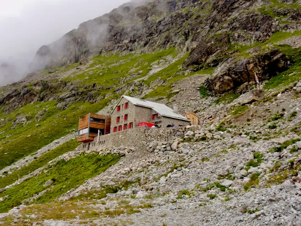 Chamanna da Tschierva