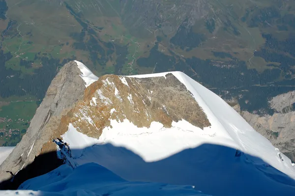 Tiefblick von der Jungfrau über das Silberhorn