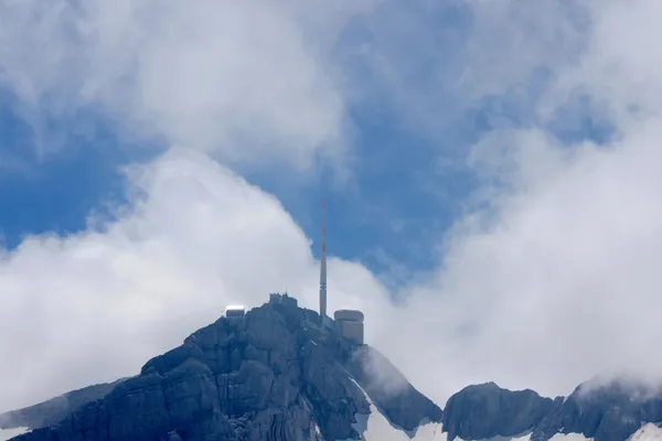 In der Ferne der Säntis