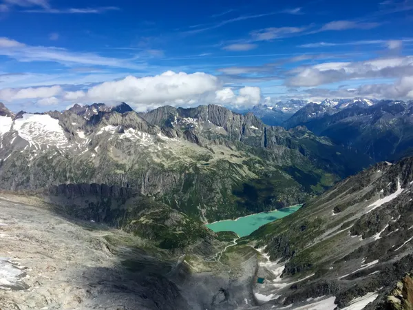 Göscheneralpsee weit unten