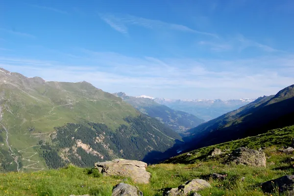 Bei P.2477 erreichen mich die ersten Sonnenstrahlen.