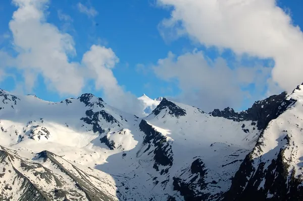Nordend und Dufourspitze gucken hervor