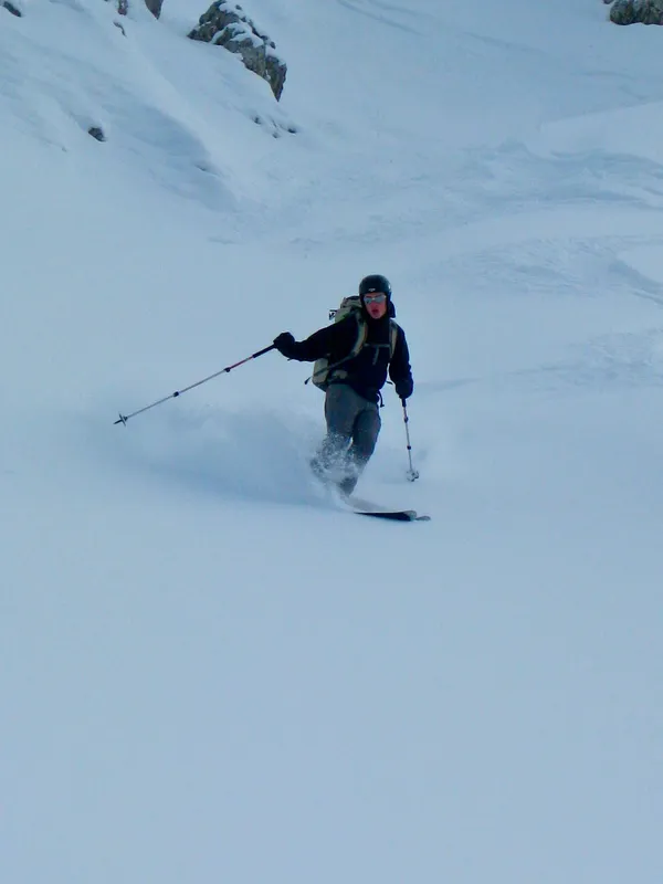 Pulvrige Abfahrt nach Linthal