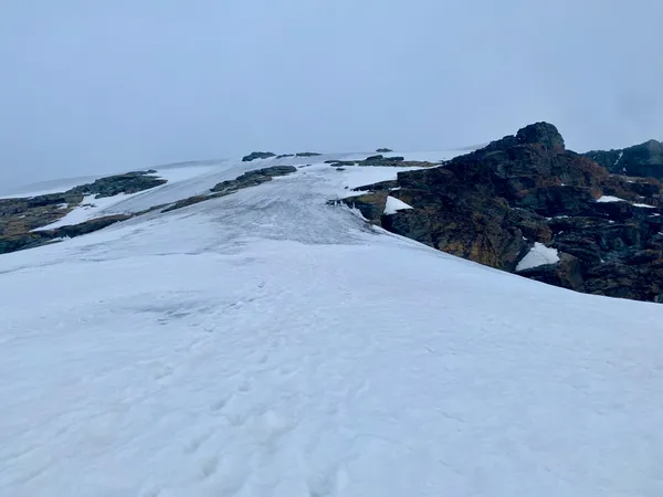 Blick hoch in Richtung Roccia Nera