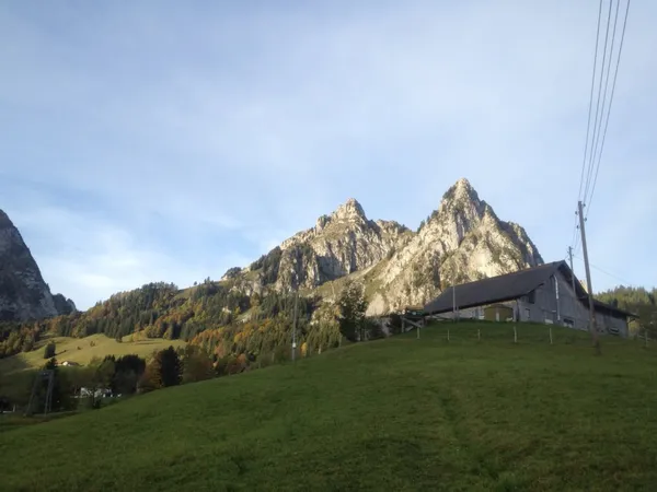 Klein Mythen und Haggenspitz am Morgen