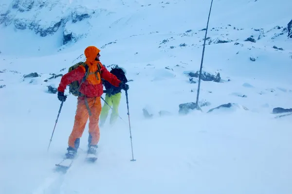 Niki und Päde kämpfen gegen den Föhn