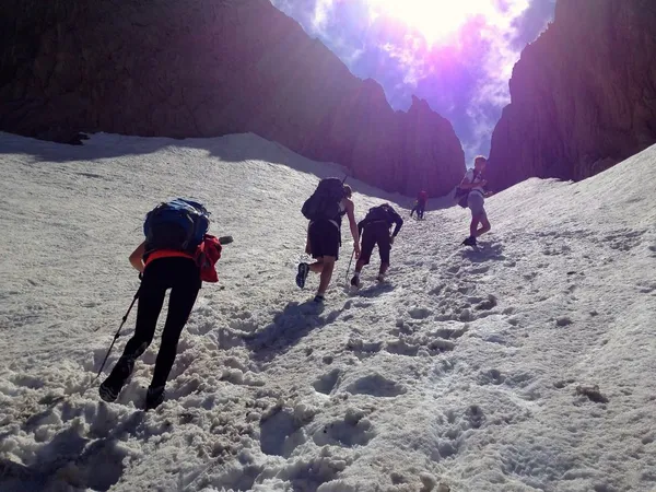 Aufstieg zur Lücke unterhalb der Himmelsleiter; oben hat es ein Fixseil