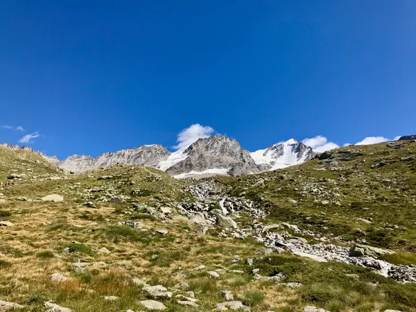 Bereits am ersten Tag ist das Tourenziel in Sicht